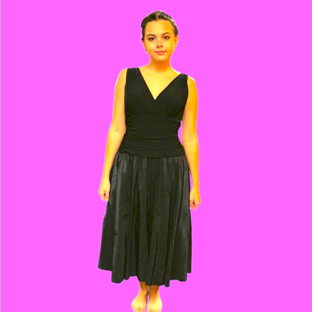 Size 10 Vintage S.L. Fashion Ruched Party Dress Black Taffeta Embroidered Skirt